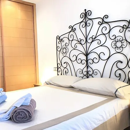 Fantastic Casa Paraiso 5, 150mt To The Beach. 度假居