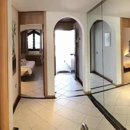 Fantastic Casa Paraiso 5, 150mt To The Beach. 度假居 阿德耶